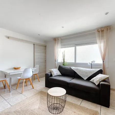 Cosy + Secured Parking *