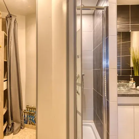 Cosy + Secured Parking Daire Cannes