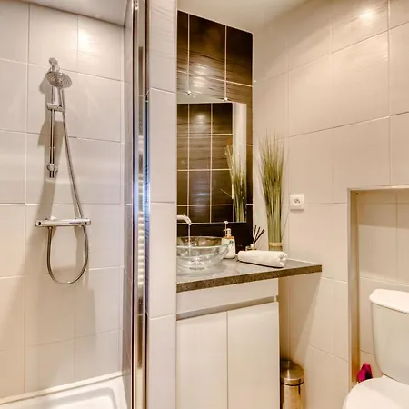 Cosy + Secured Parking *